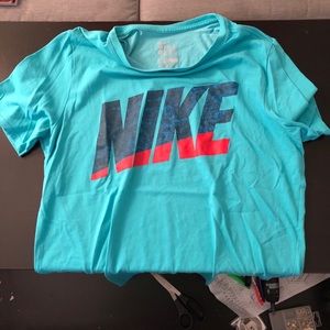 Men’s Nike Dri-fit running shirt